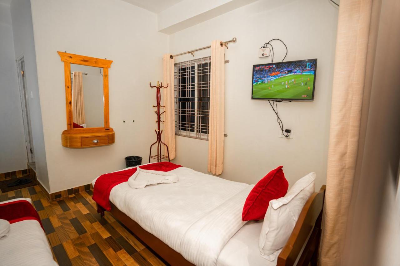 Hotel Dela Mount Pokhara Exterior photo